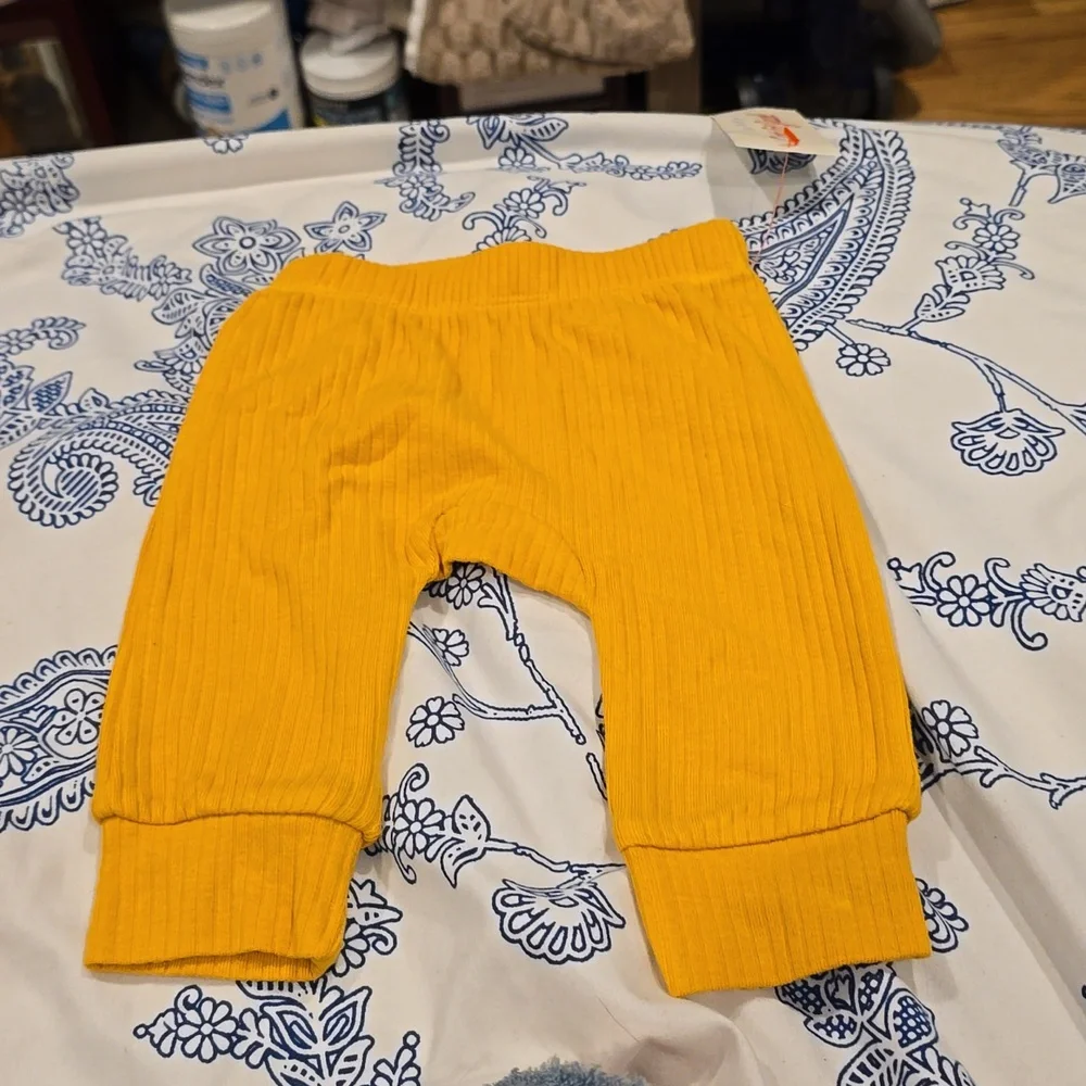 ❤️10/$13 New cat and jack pants